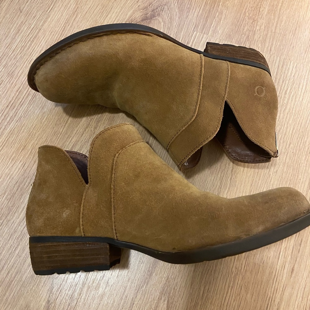 Born Brown Booties W sz 8.5 lightly worn!